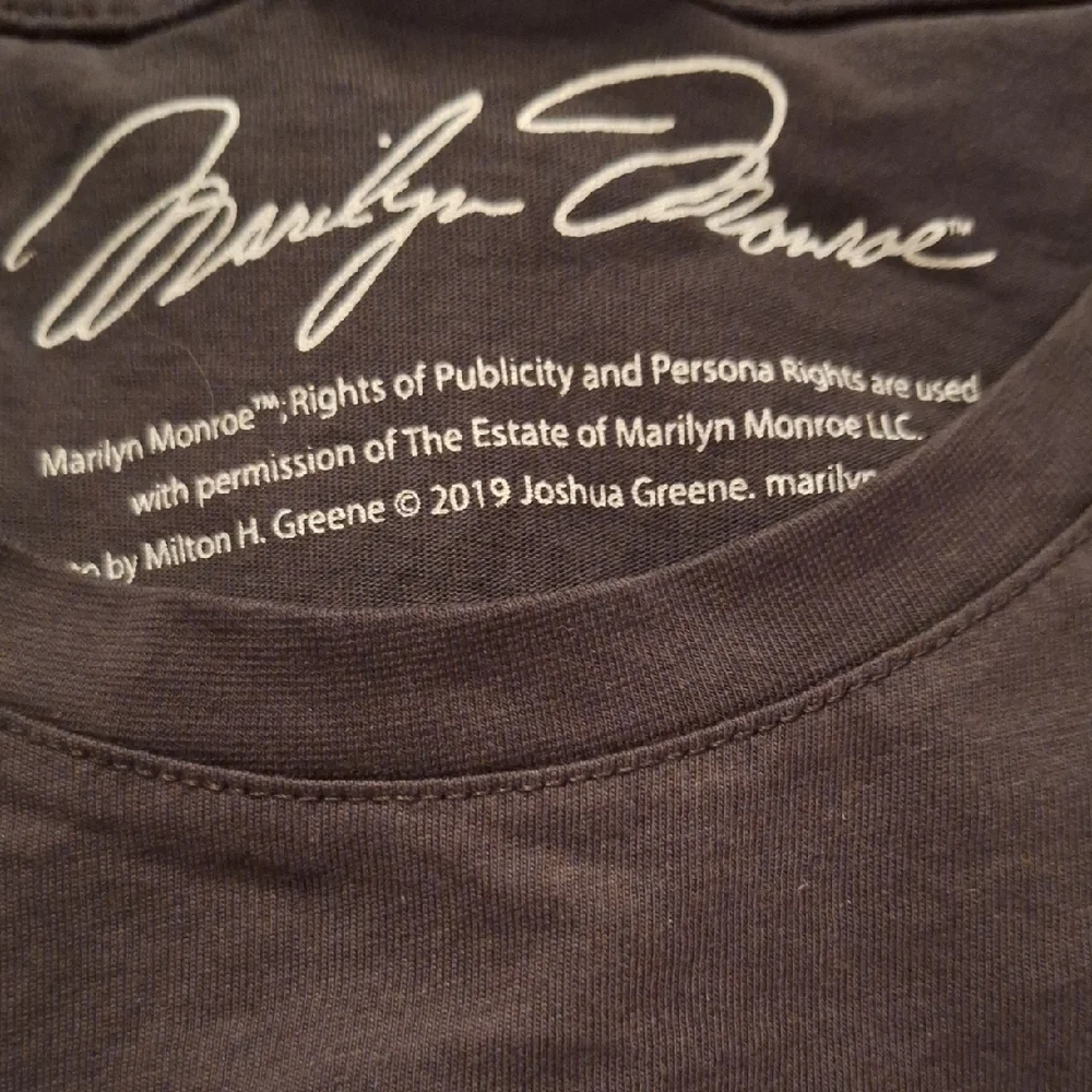 H&M Gray Marilyn Monroe Graphic Tee Size XS-TP - Picture 3 of 5